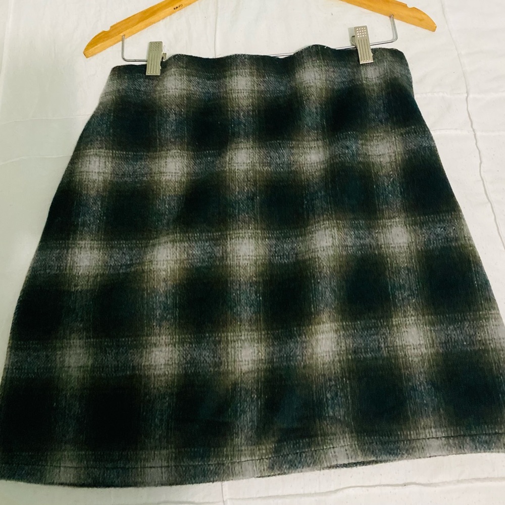 Hunter Green Plaid Skirt Size 8 EUC